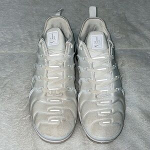 Nike Air VaporMax Plus White/Size 10 USED